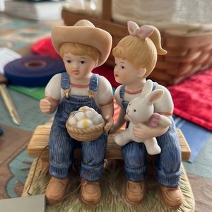 Denim days “Easter Joy” figurine